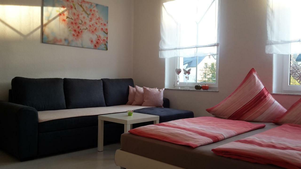 Ferienwohnung "An Der Wuerschnitz" Хемниц Экстерьер фото